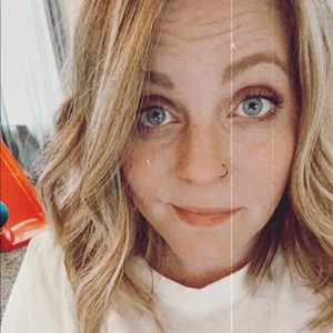 Meet your Posher, Caitlyn